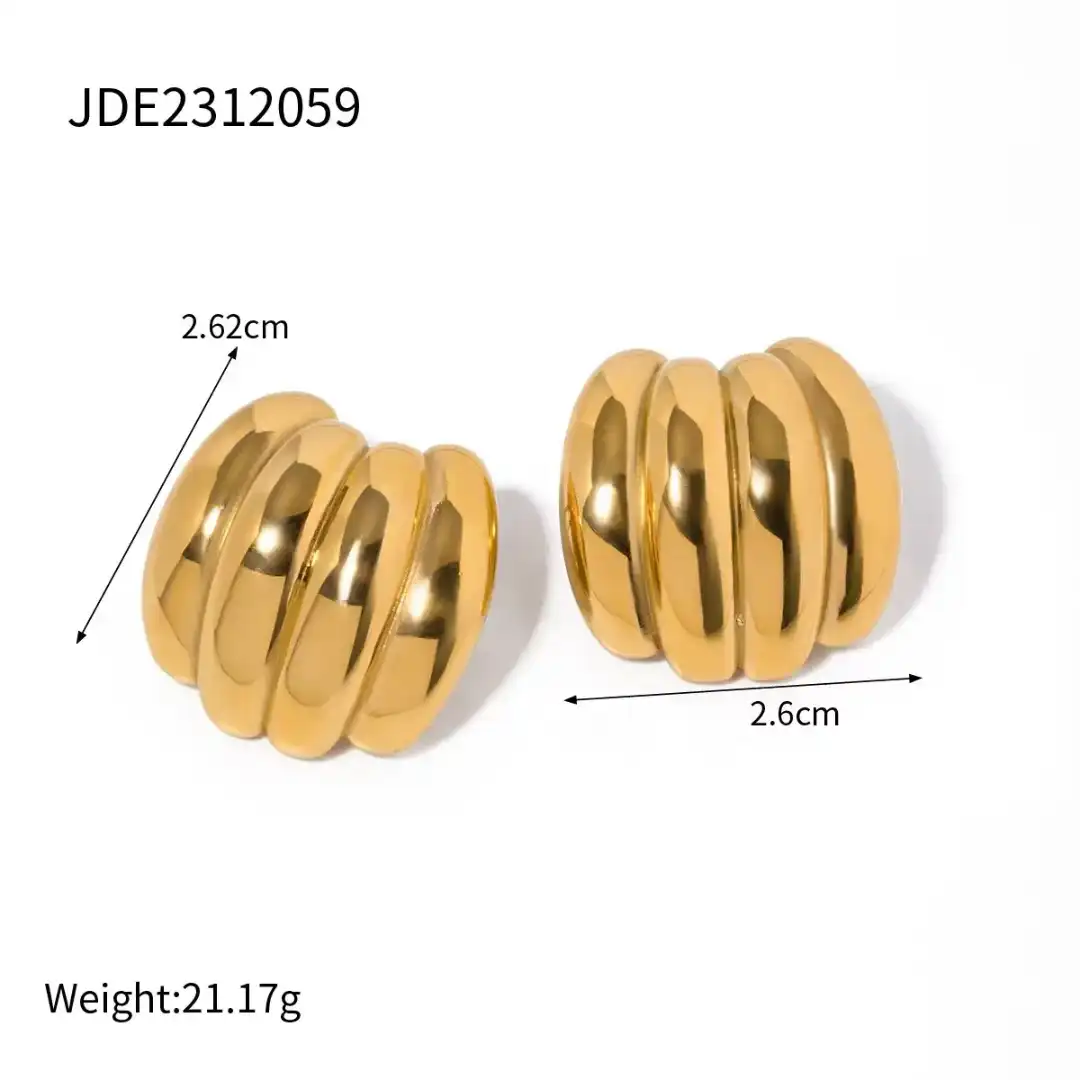 Product image of Luna Sculpted Drop Earrings