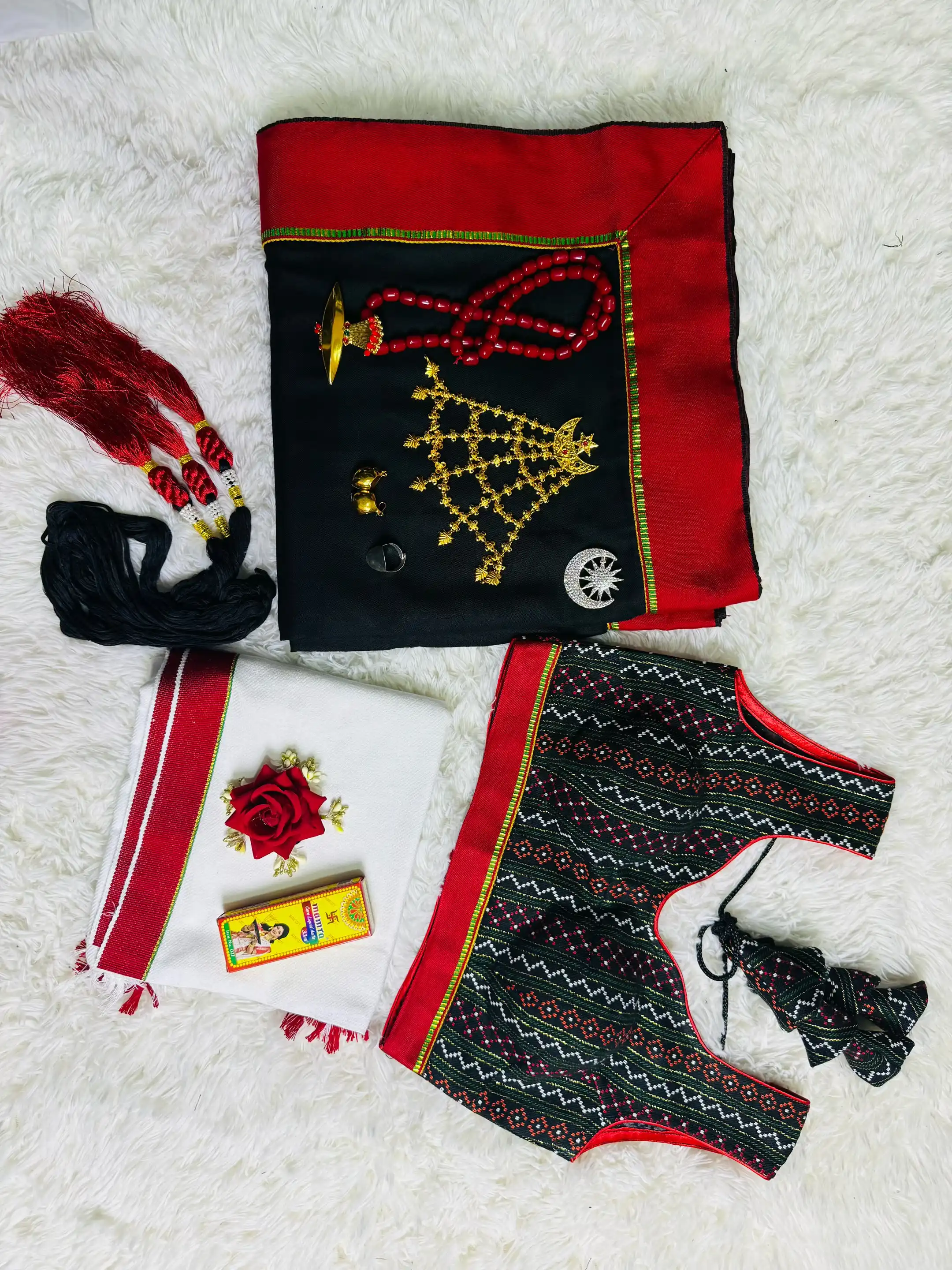 Sleeveless Blouse with Hakupatasi Set