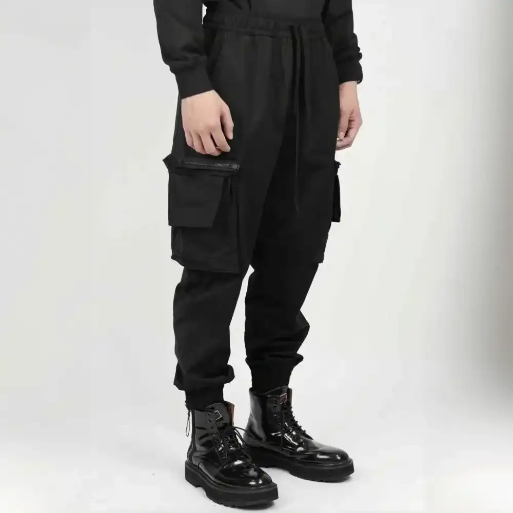 Product image of V-ro 8c2570 Two Side Pocket Jogger " Black "
