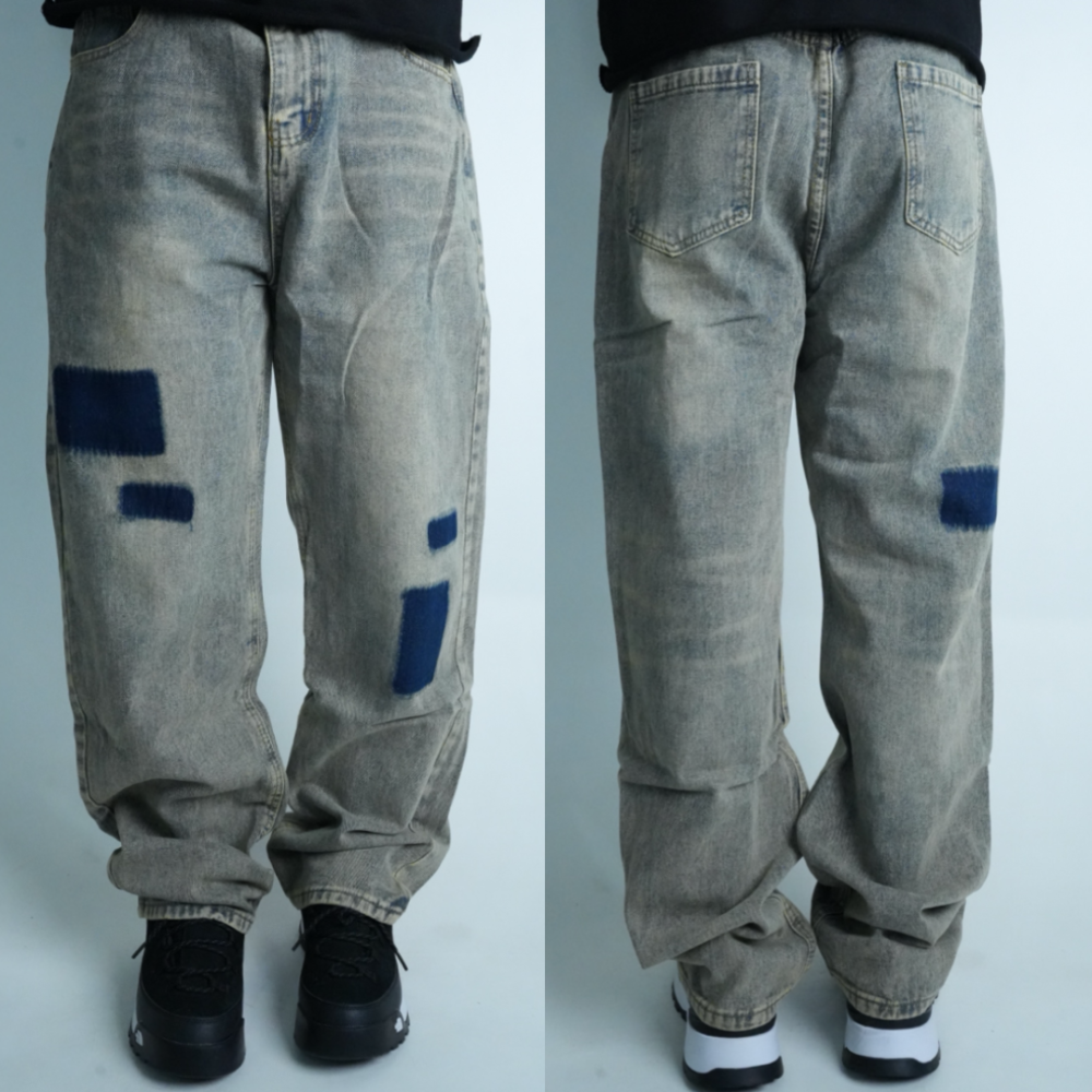 Product image of 23k8379 Box Printed Grafitti Straight Jeans Pant " Vintage Green