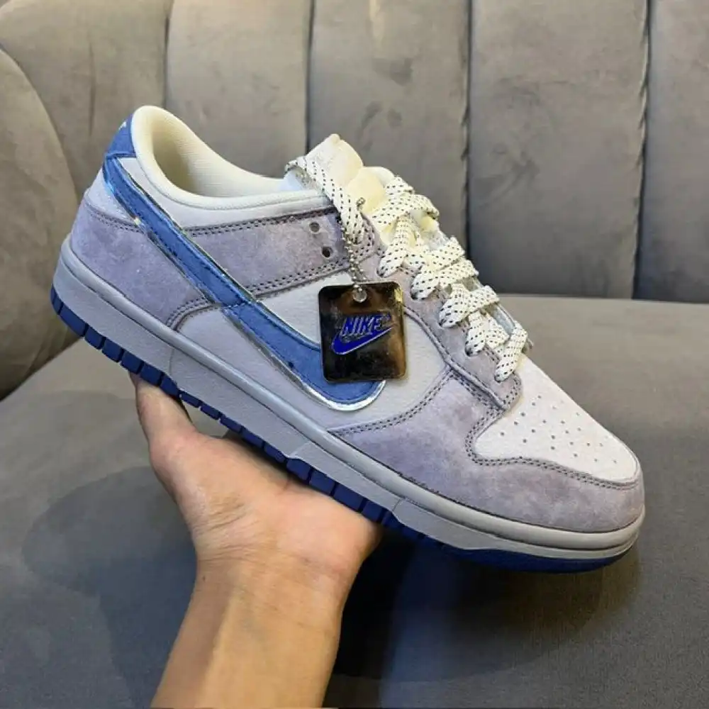 Product image of Nike Sb Dunk Low "steamboy Ost Grey Blue"