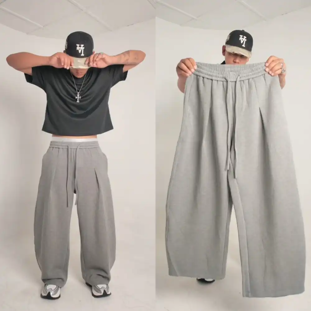 Product image of 652 Straight Fit Baggy Track