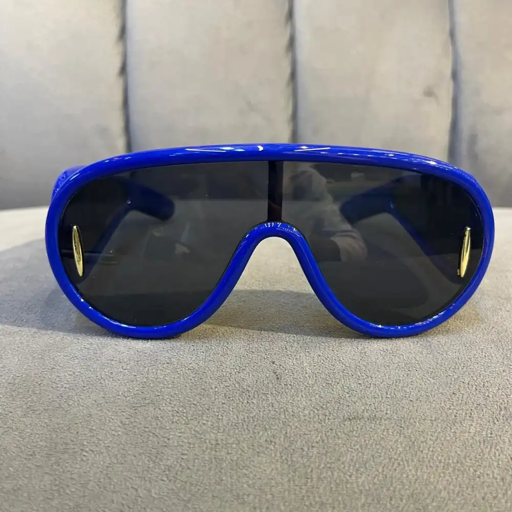 Product image of Chn Oversized Shield Glass