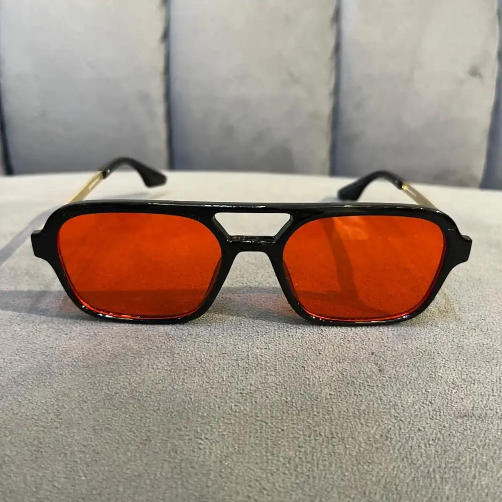 Product image of Chn Red Lens Geometric Navigator Glass