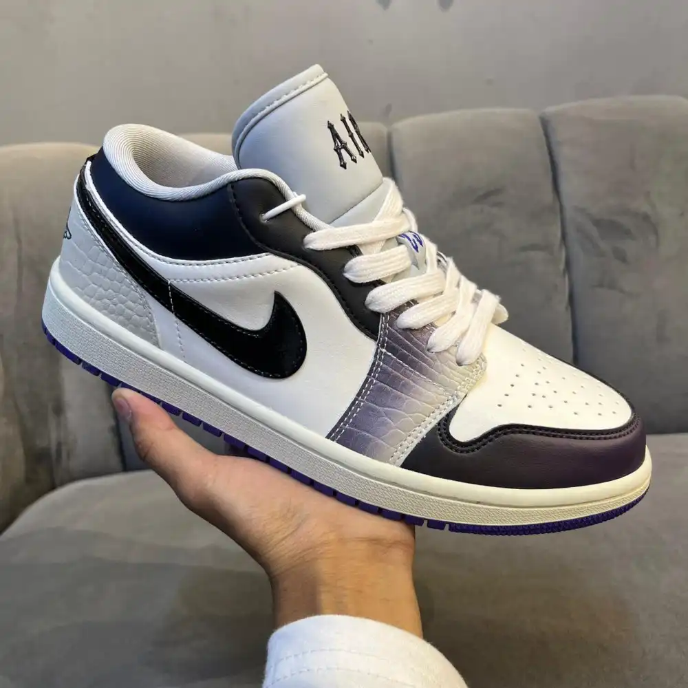 Product image of Nike Air Jordan 1 Low Se ' Punk Rock '