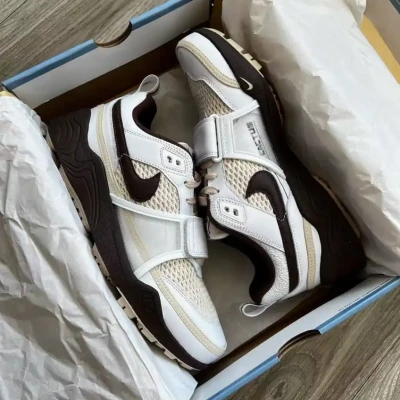 Travis Scott X Nike Zoom Field ...