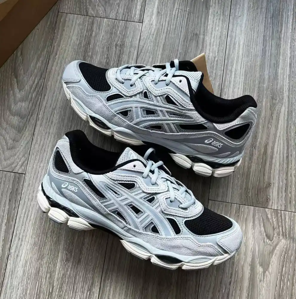 Product image of Asics Gel Nyc " Black Piedmont "