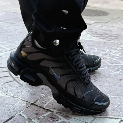 Nike Air Max Plus " Grey Black ...