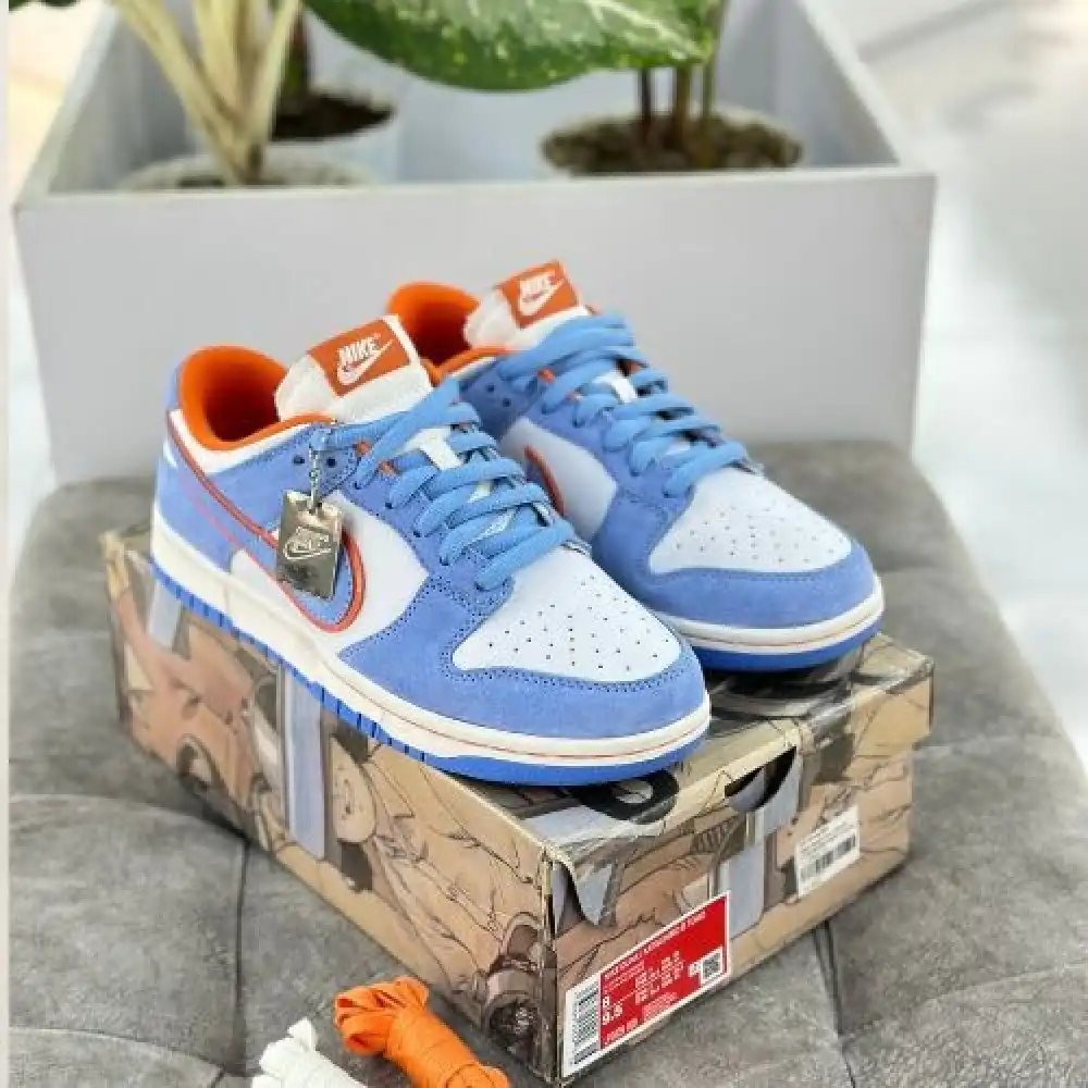 Product image of Nike Sb Dunk Low Otomo Katsuhiro ' University Blue Orange '
