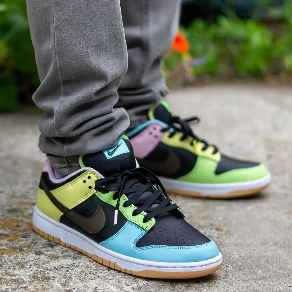 Product image of Nike Dunk Low Se Gs " Free 99 "