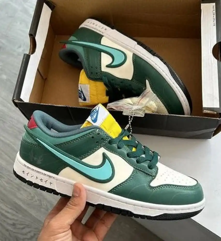 Product image of Nike Sb Dunk Low X Saint Seiya " Green "