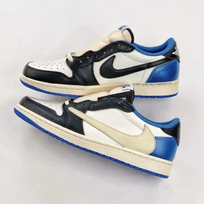 Nike Air Jordan 1 Low Blue " Tr...