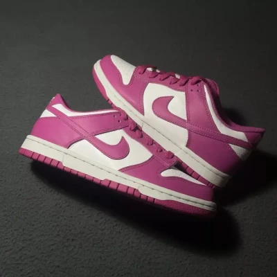 Nike Dunk Low " Active Fuchisa ...