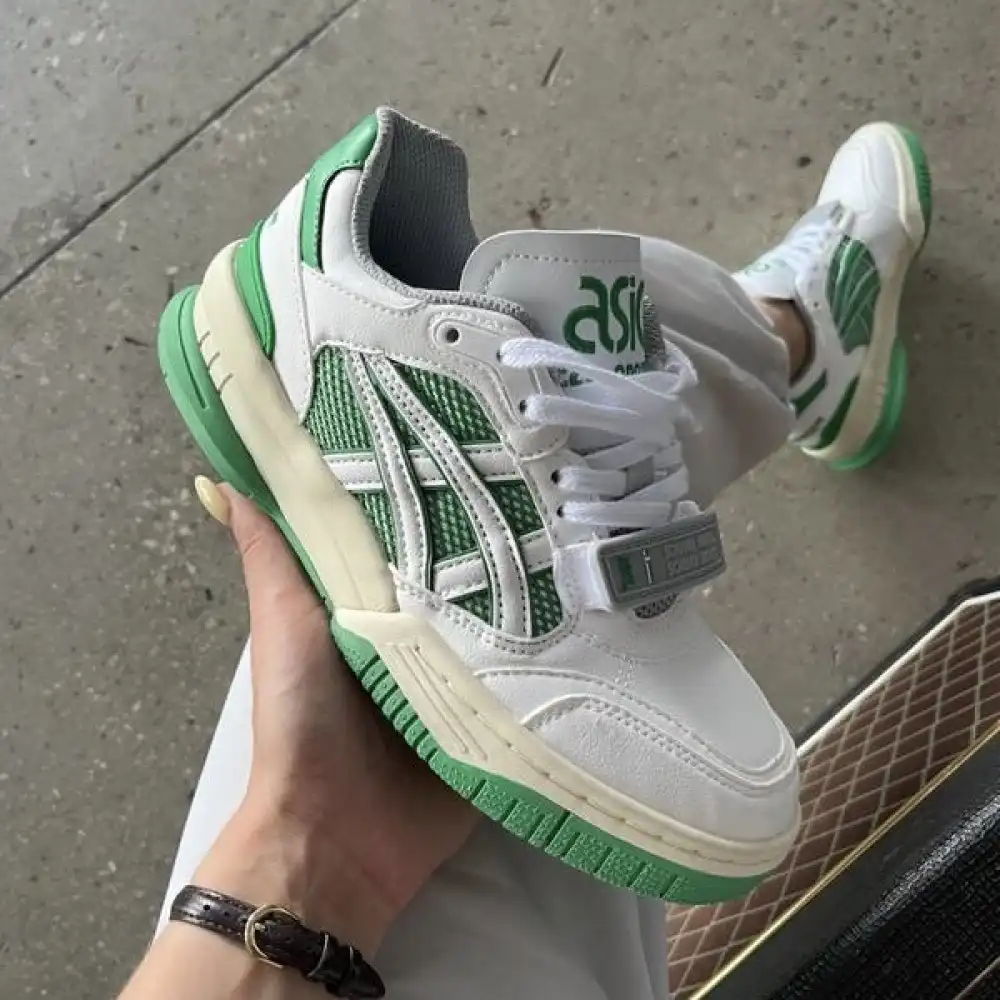 Product image of Asics Gel Spotlyte Low V2 " Green "