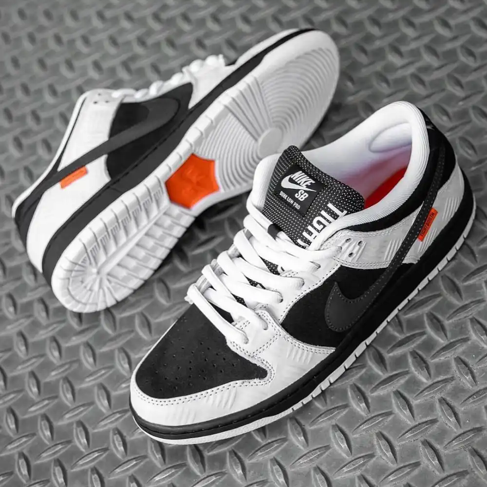Product image of Nike Sb Dunk Low " Tight Booth "