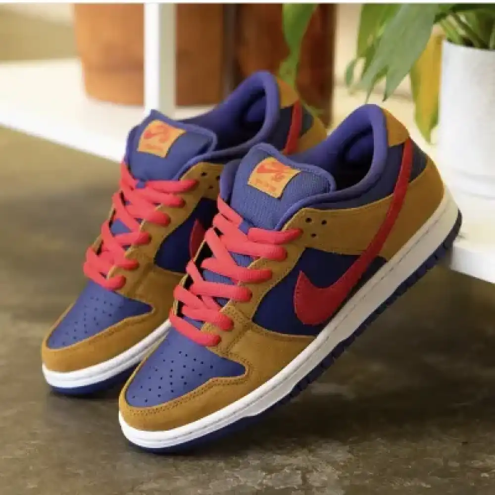 Product image of Nike Sb Dunk Low " Reverse Papa Bear "