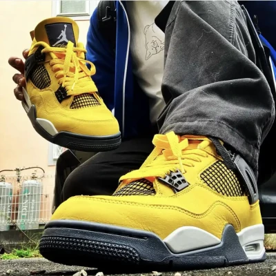 Air Jordan 4 Retro " Lightning ...