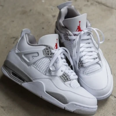 Air Jordan 4 Retro " White Oreo...