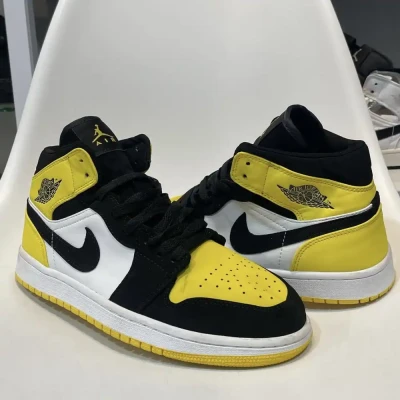 Nike Air Jordan 1 Mid Suede " Y...