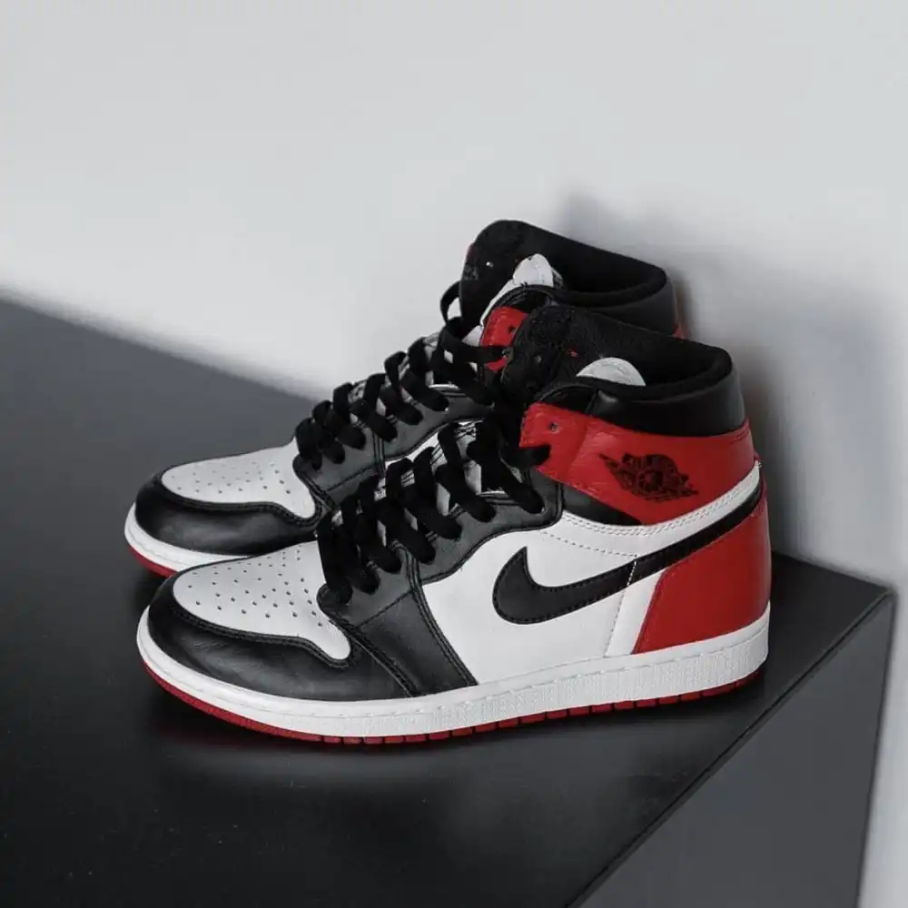 Product image of Nike Air Jordan 1 High Retro Og " Black Toe "