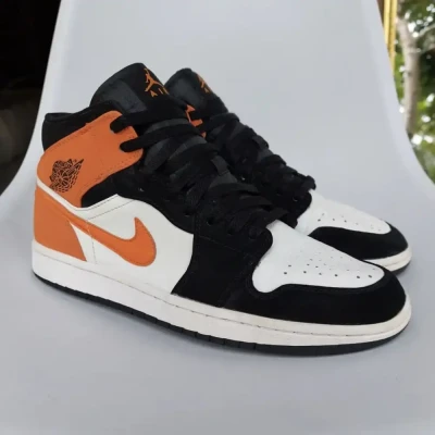 Nike Air Jordan 1 Mid ‘ Shatter...
