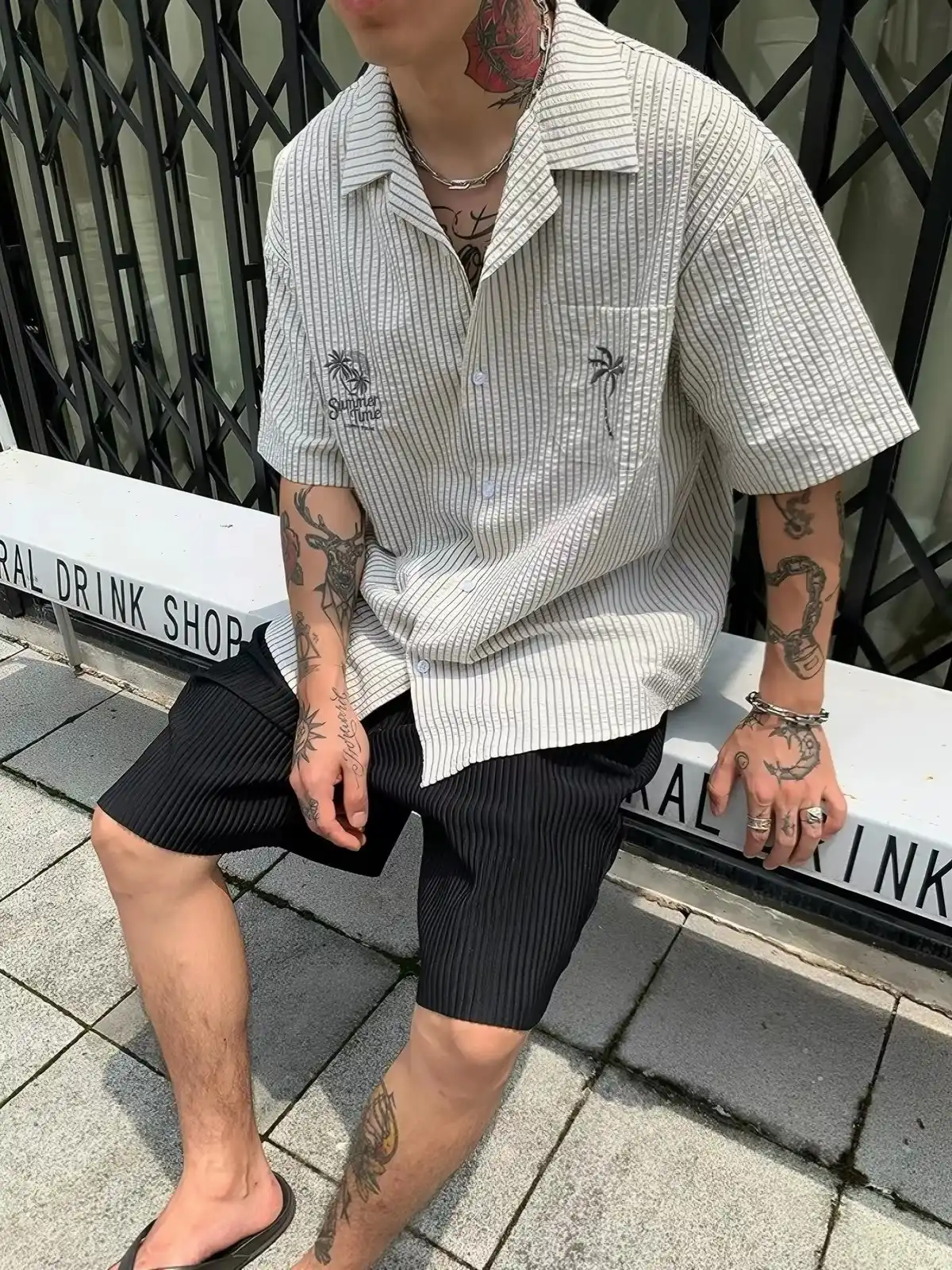 Product image of C347 Plain tree embroidery lining Half shirt