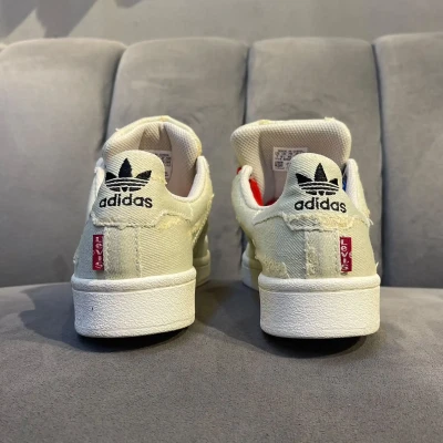 Levis X Superstar  " Cream Red"
