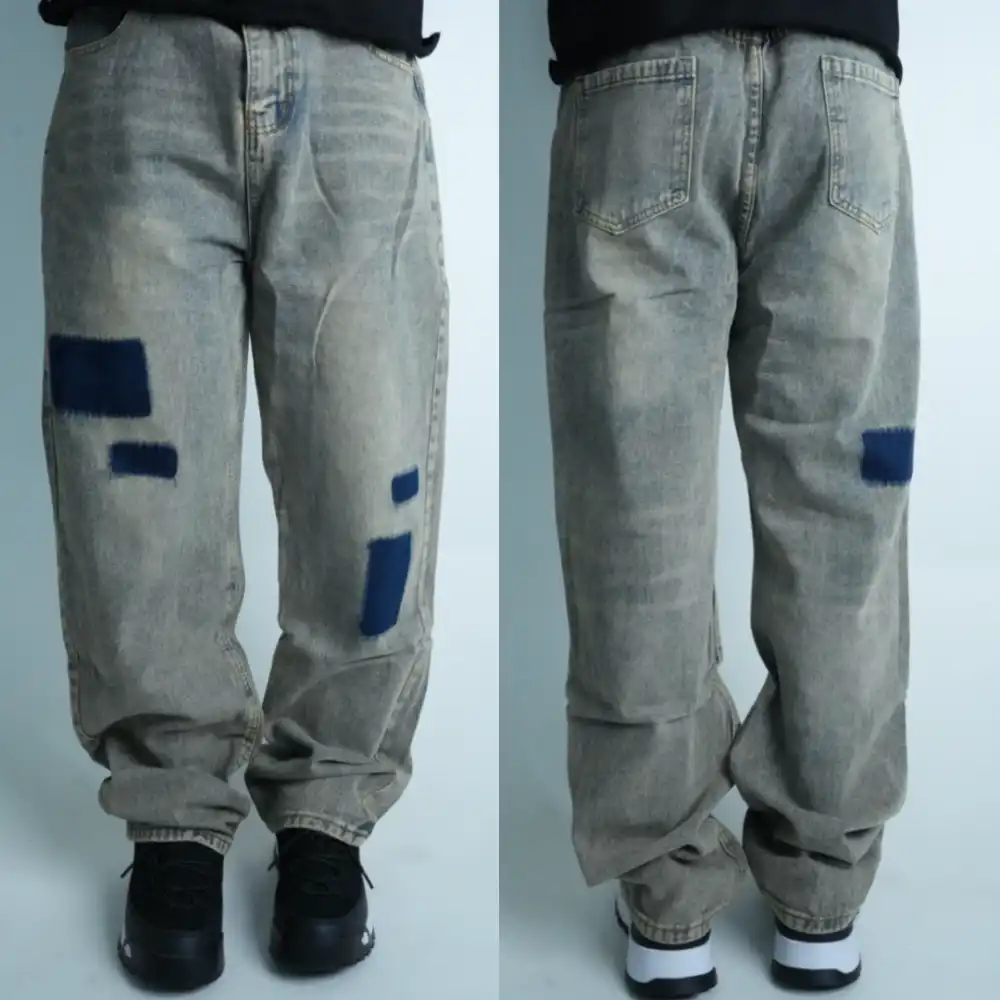 Product image of 23k8379 Box Printed Grafitti Straight Jeans Pant