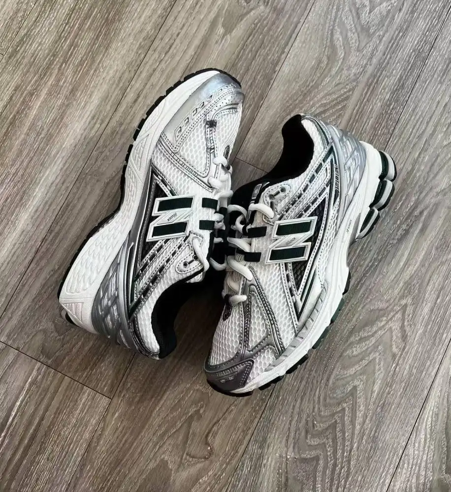 Product image of New Balance 1906r " Nightwatch Green "