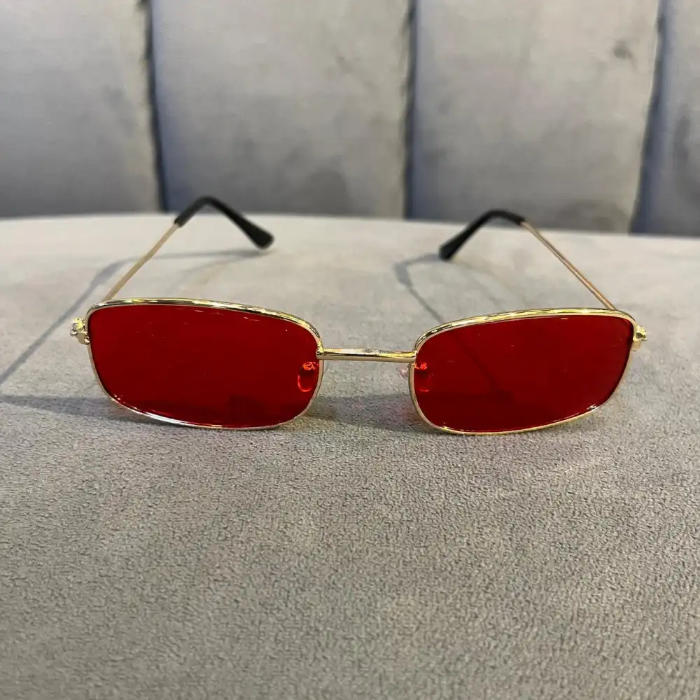 Product image of Chn Red Narrow Rectangle Design Glass