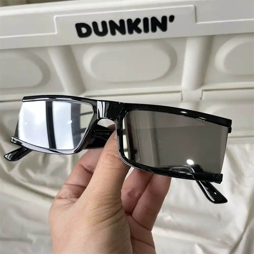Product image of Chn 049 Ins Retro Rectangular Shade Sunglass