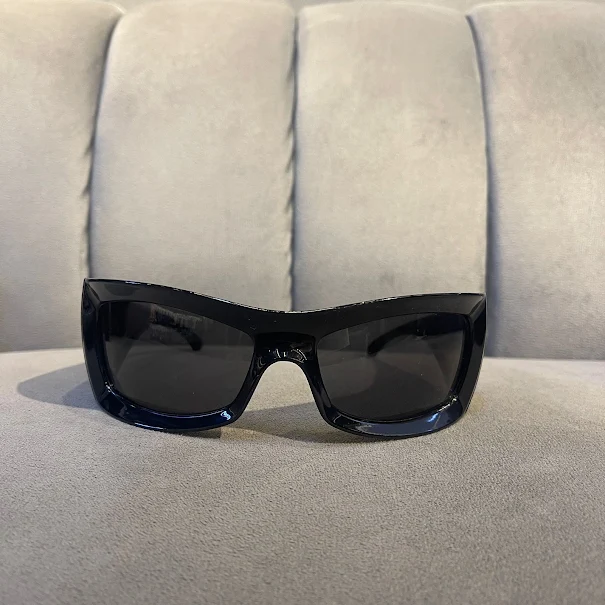 Product image of Chn Black Over Sized Square Design Glass