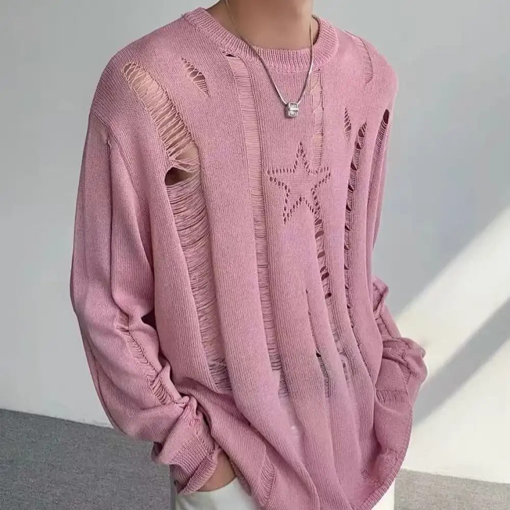 Product image of 0138 Star Distress Thin Sweater