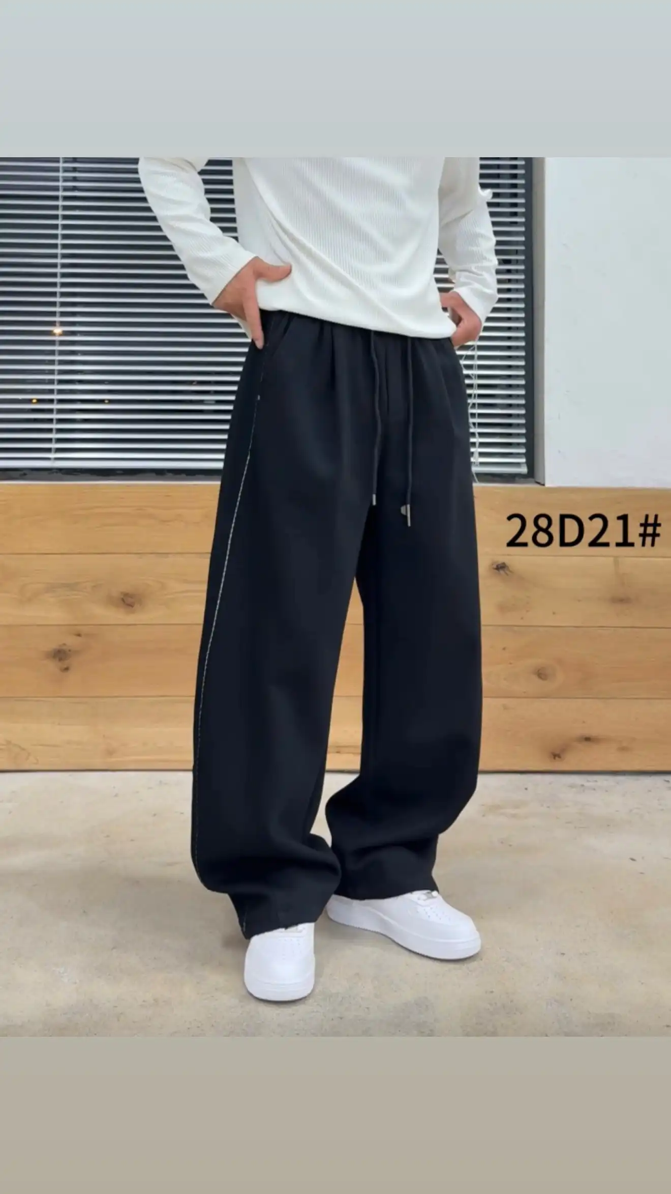 Product image of 28D21 Baggy Track