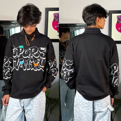 8850 Nopq Turtleneck Sweatshirt