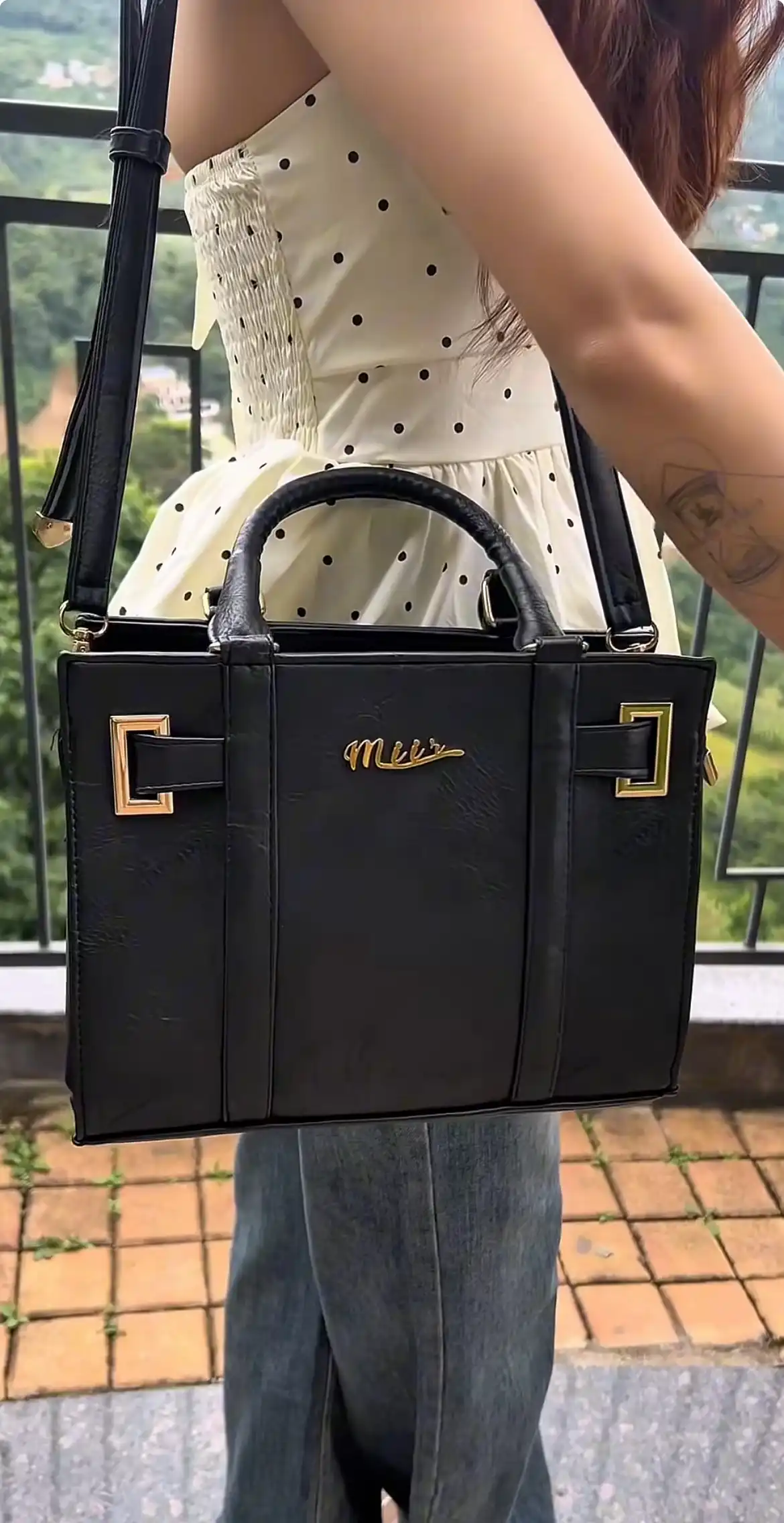 Product image of Amber Black