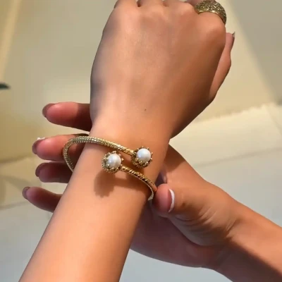 Riona bangle