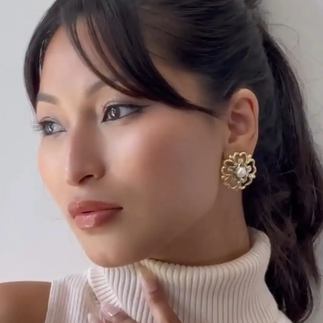 Product image of Ethereal earing