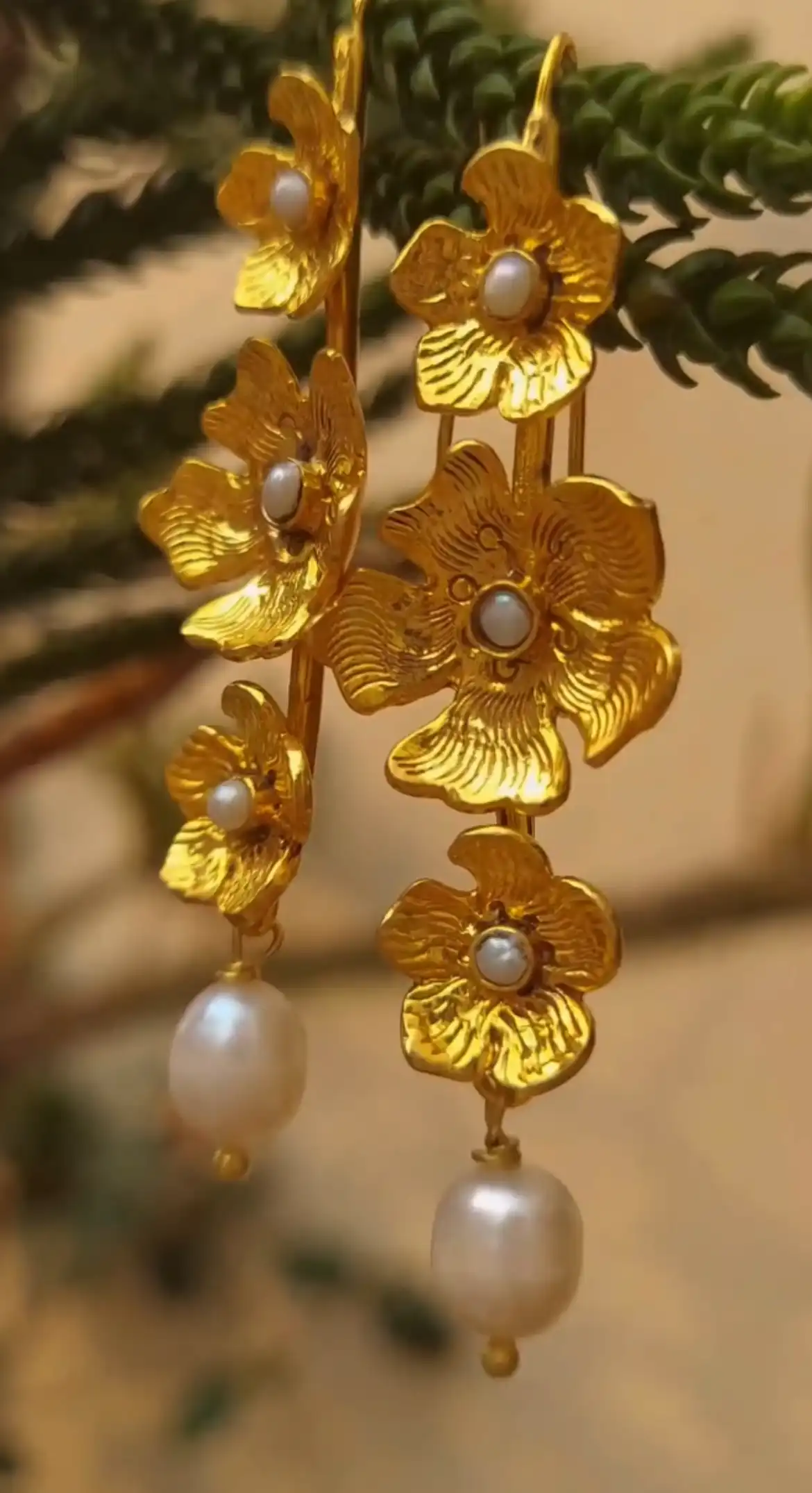 Product image of Grove earring