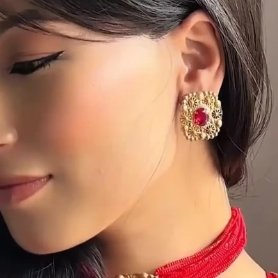 kanika earing
