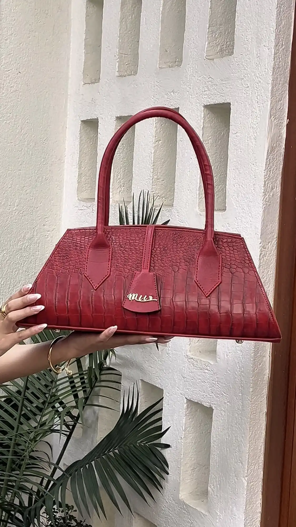 Product image of Ceci Red