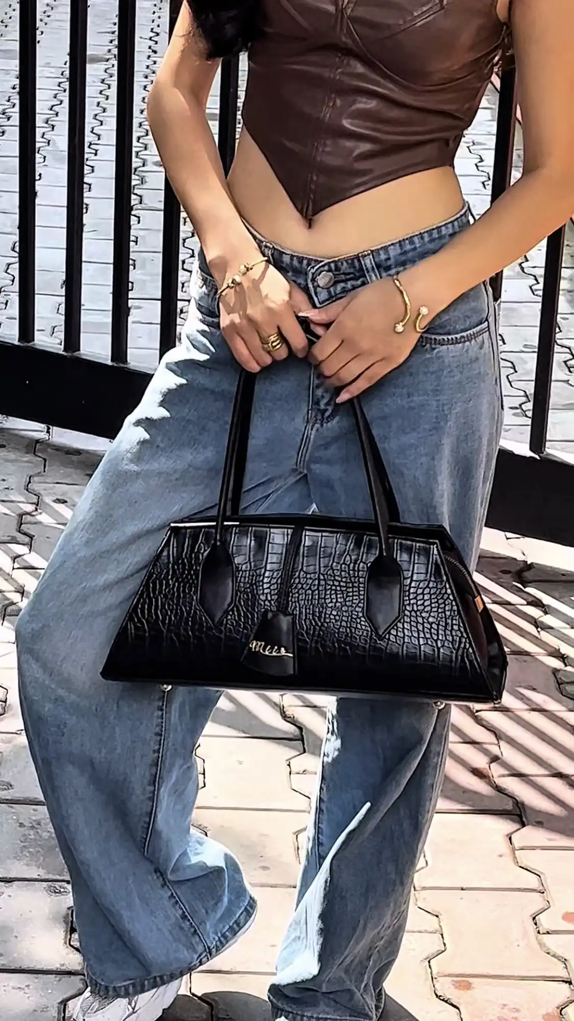 Product image of Ceci Black