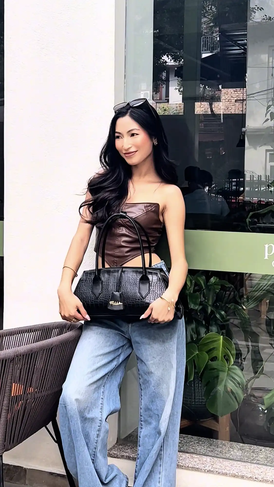 Product image of Ceci Black