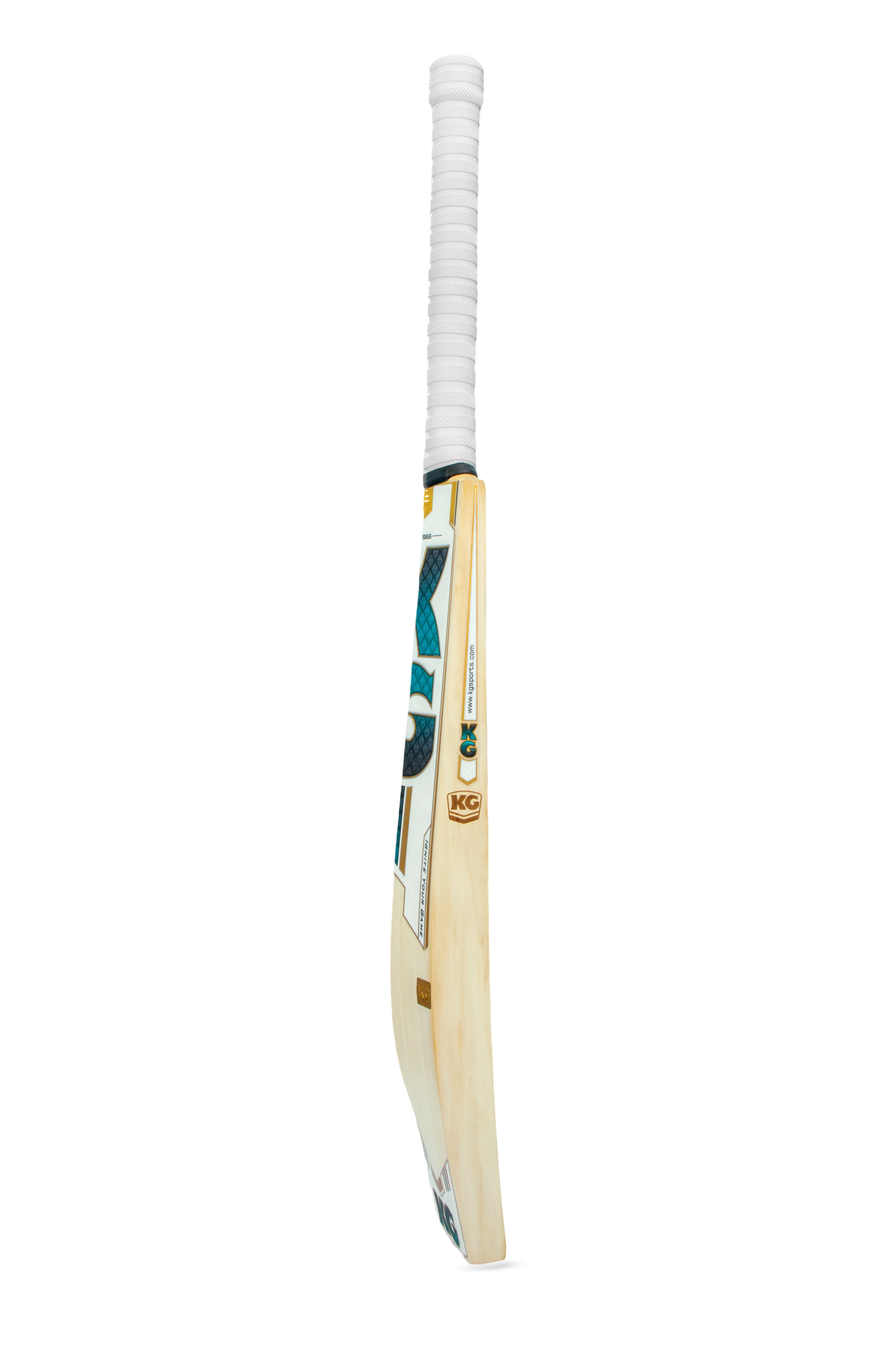 Product image of KG Cricket Bat EW Champion