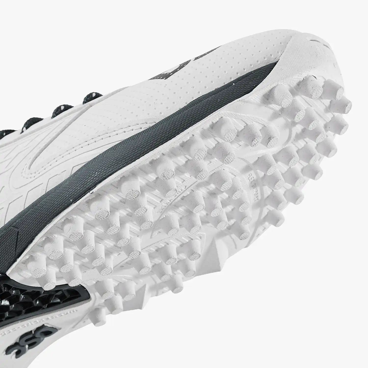 Product image of DSC Cricket Shoe JAFFA 22