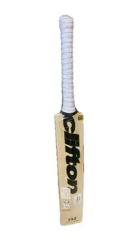Product image of KG EW Bull Cricket Bat