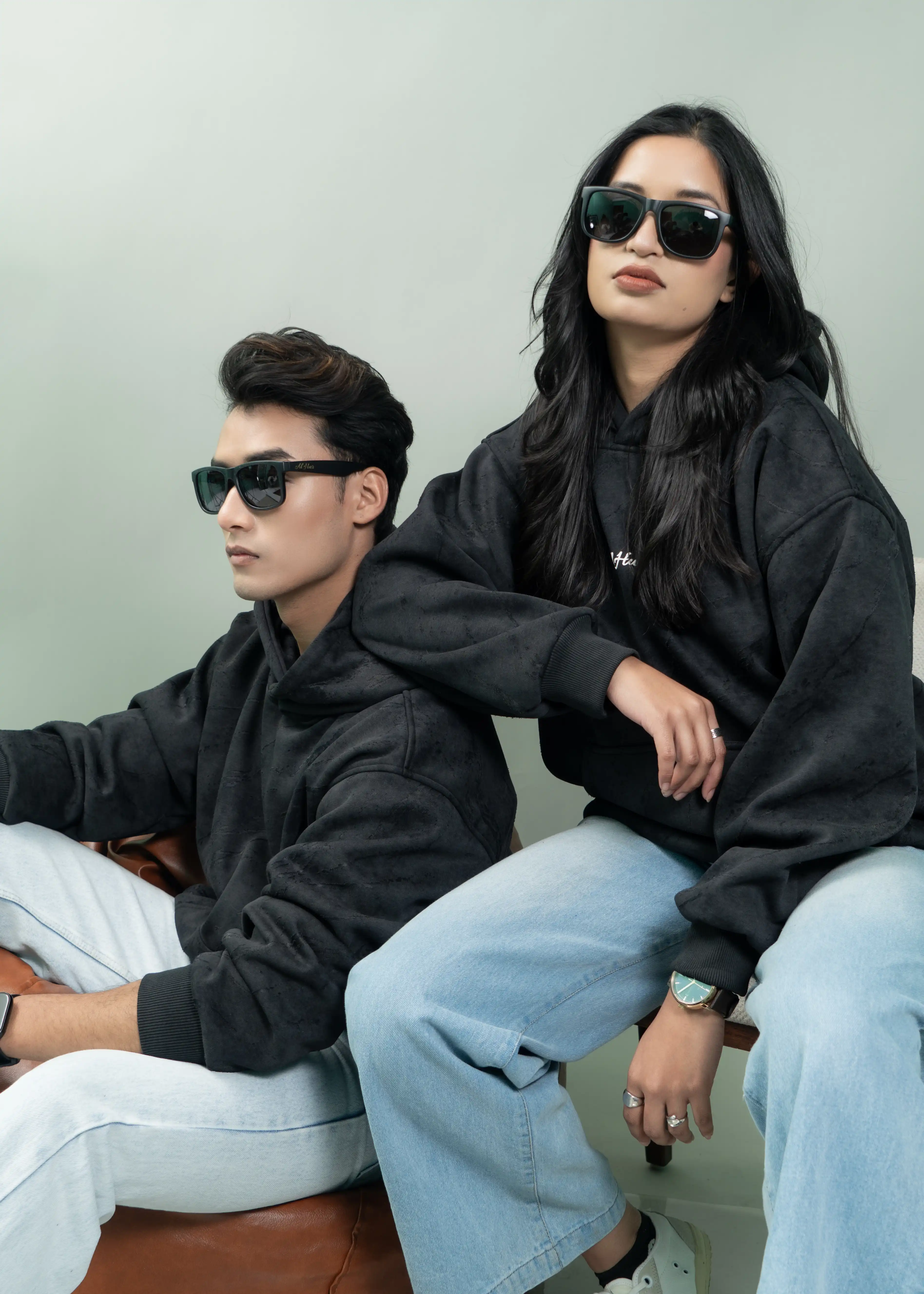 Product image of Oversized Grunge Hoodie (BLACK)