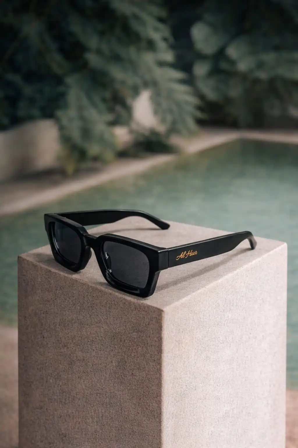 Product image of Signature (Black)