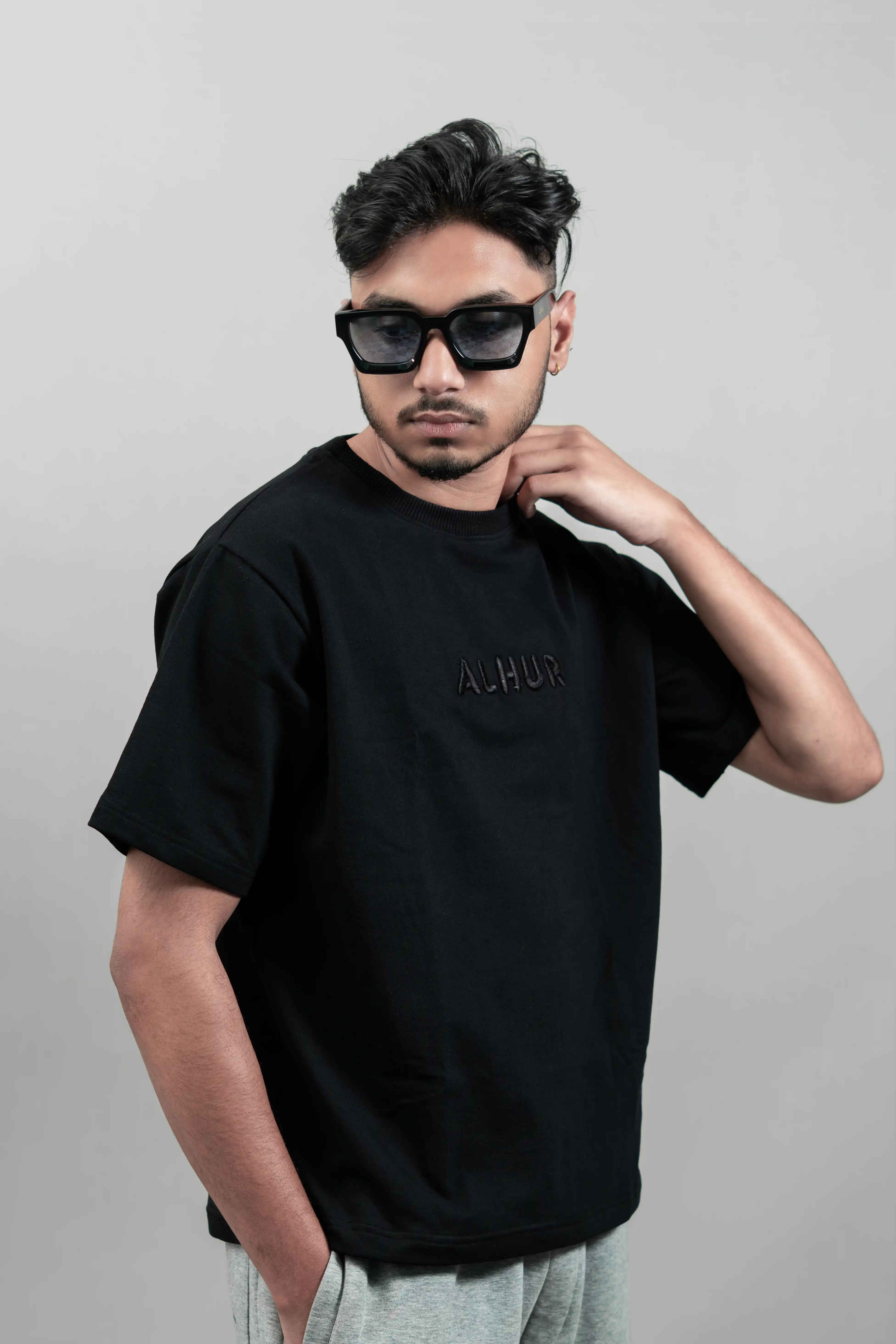Product image of Summer's Plain T-shirt (Black)