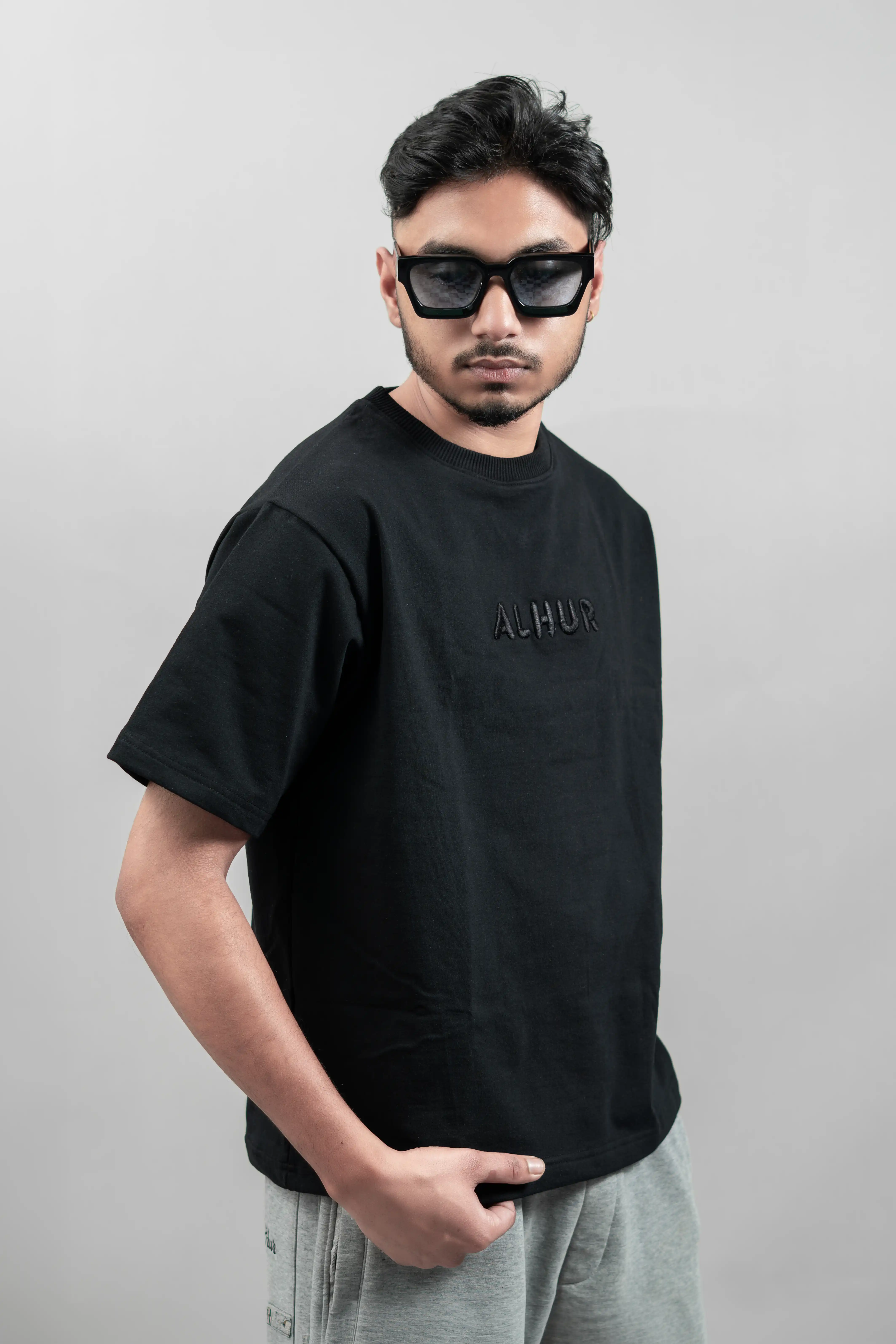 Product image of Summer's Plain T-shirt (Black)